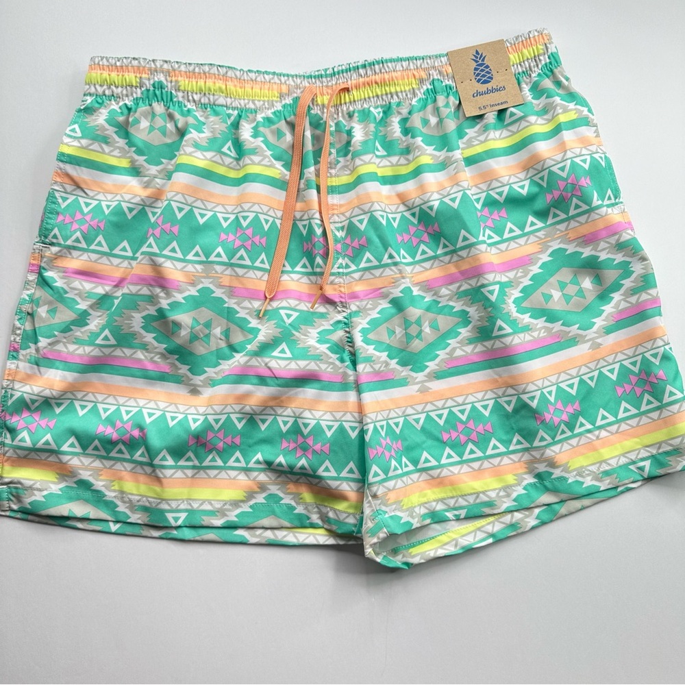 Chubbies En Fuego 5.5” Swim Shorts Size 2XL